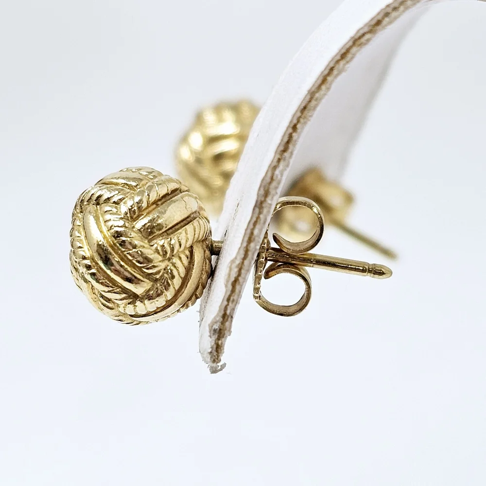 Tiffany & Co. Love Knot 18K Earrings - Picture 2 of 13